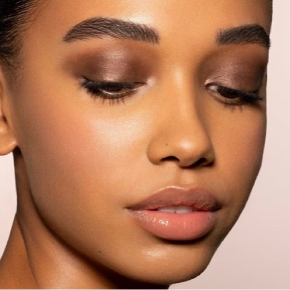 Natasha Denonas HY-PER NATURAL FACE PALETTE
NO MAKEUP MAKEUP EYE/CHEEK ESSENTIAL - Picture 8 of 11